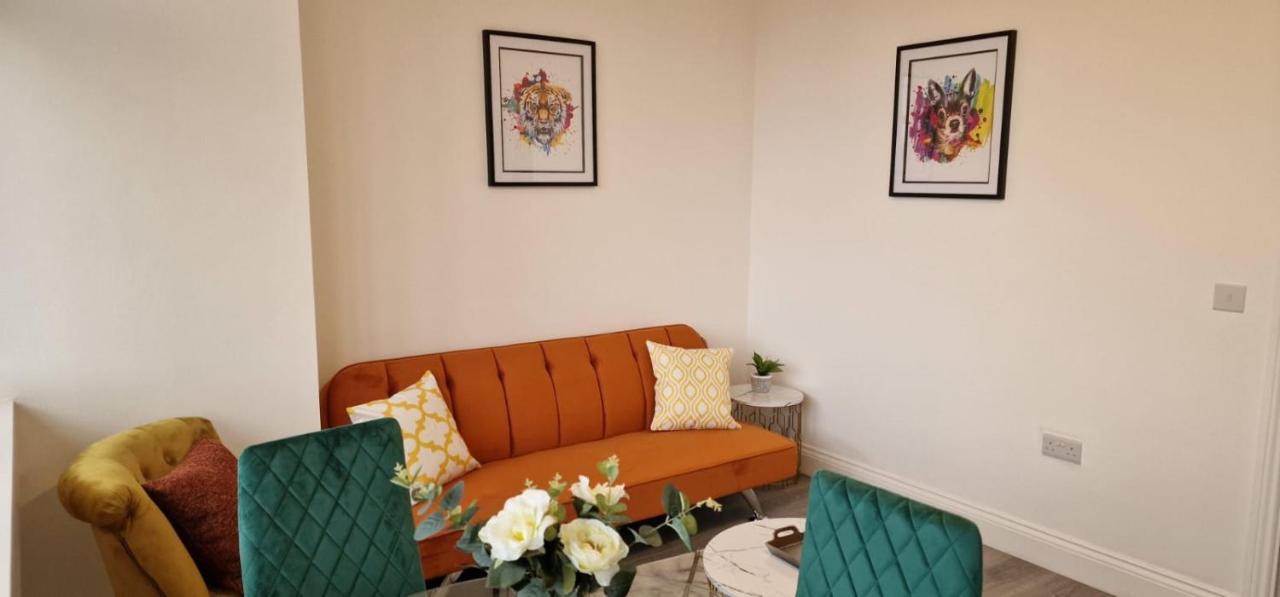 1 Bedroom Apartment - Flitwick - Contractor Friendly - Tourist Ready - Full Kitchen - Wifi - Smart Tv - Sofa Bed - Free Parking - Ideal For Short Or Long Stays Exterior foto
