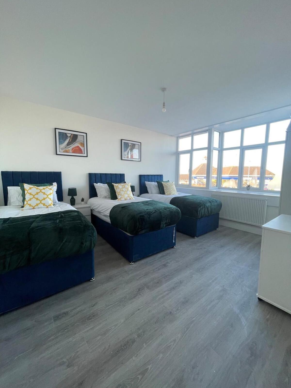 1 Bedroom Apartment - Flitwick - Contractor Friendly - Tourist Ready - Full Kitchen - Wifi - Smart Tv - Sofa Bed - Free Parking - Ideal For Short Or Long Stays Exterior foto